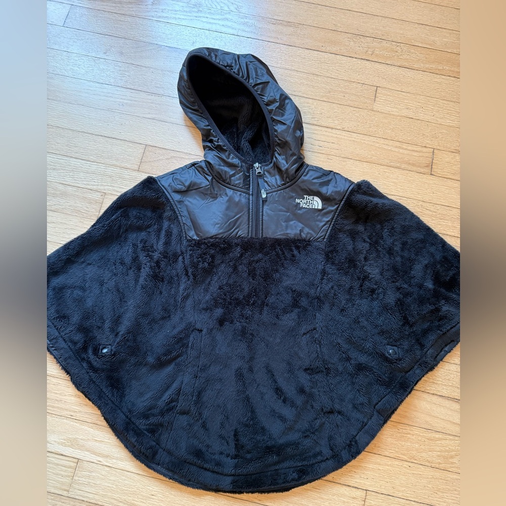 NORTHFACE Girls Black hooded Fleece cape jacket size 14/16 EUC! So cute!